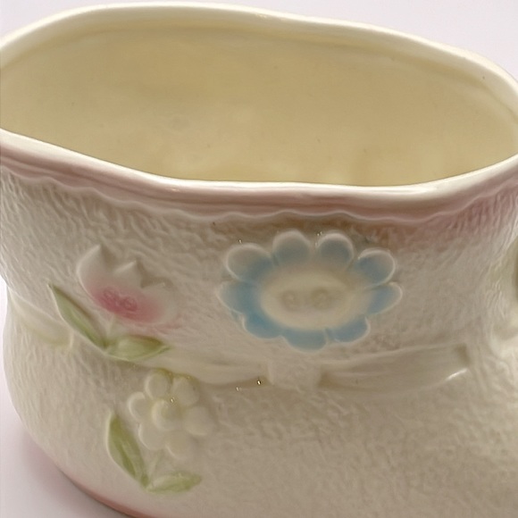 Vintage, Japan, ceramic baby shoe planter,  anthropomorphic flowers/butterfly:)) - Picture 6 of 13